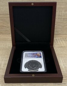 NGC Prvá minca a prvý deň vydania s Charlesom III. 619ks - 9