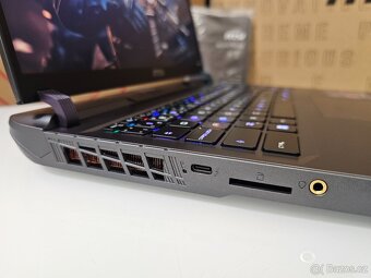 17" 240HZ MSI VECTOR i9-14900HX,16GB RAM,RTX 4080 12GB 175W - 9