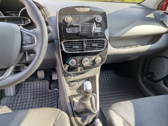 Renault clio rok 2019, 0.9 TCe najeto 44 000km, STK 2/2027 - 9