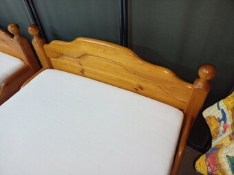 Prodám 2 x hezké postele z masivu 90 x 200 cm - 9