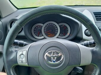 Toyota rav4 - 9