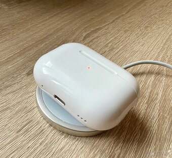 Apple AirPods Pro (2.generace)2022 MagSafe pouzdro s USB C. - 9