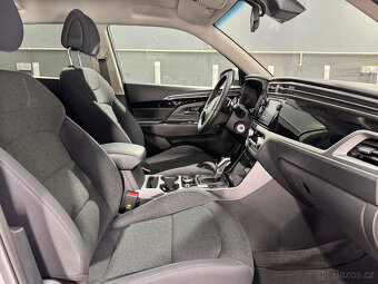 SsangYong Korando 1.5 Turbo 4X4 STYLE + A/T - 9