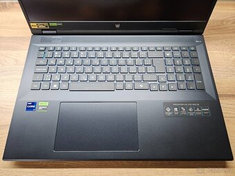 18"_PREDATOR HELIOS 18_i9-14900HX_32GB_3000GB_RTX 4070 8GB - 9