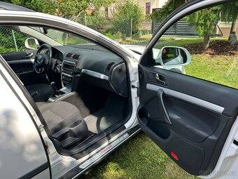 Škoda Octavia Scout 2.0 TDI 103 kW, r. 2010 - 9