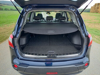 Nissan Qashqai+2 2.0DCi-klima-7.míst-panorama - 9