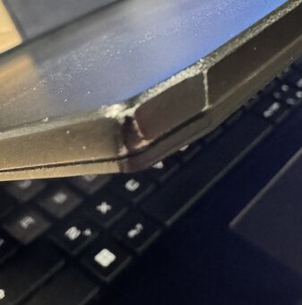 HERNI NOTEBOOK MSI - 9