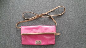 Malá cross body kabelka - 9