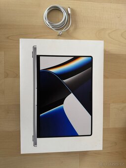 Macbook 14" M1 Pro - silnější cpu (10 jader), 32GB Ram - 9