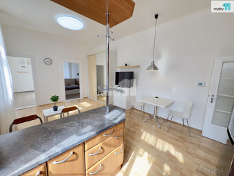 Pronájem bytu 3+kk, 56,2 m², ul. Táborská, Praha 4 - Nusle - 9