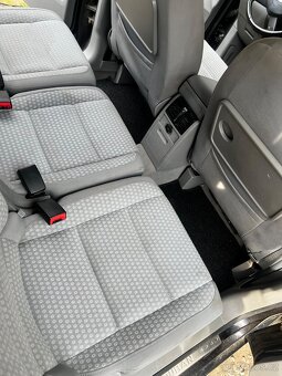 Volkswagen Touran 2.0 TDI 103 kW – tažné, výbava, nová STK - 9