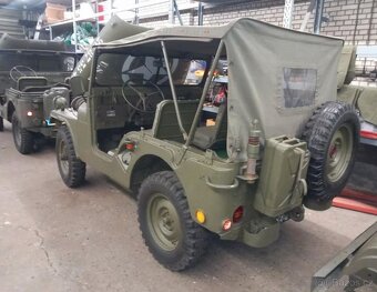 Nekaf M38A1 4x4 – vojenský kabriolet s duší historie - 9
