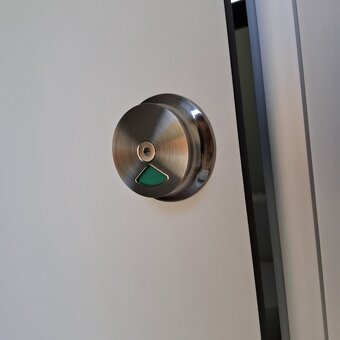 Sanitární kontejner PMP o rozměru 3 x 6 m - 9