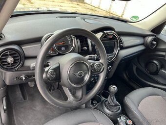 Mini Cooper 1.5i 100kw 1.majitel 37.000km 2x alu top stav - 9