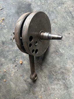 Predám DILY motoru ČZ 250/455 - 9