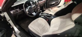 Ford mustang GT V8 5.0 manuál - 9