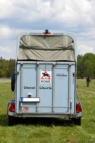 Přepravník pro 2 koně Cheval Liberté - kamerový systém - 9