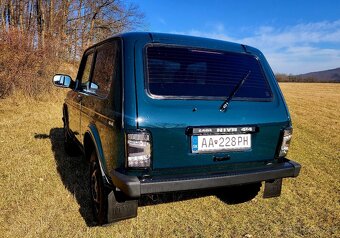 Lada Niva 1,7i  2121 4x4 - 9