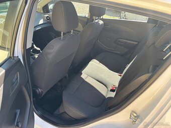 Chevrolet Aveo -rok2012,motor1.4i,výkon74KW,klimatizace - 9