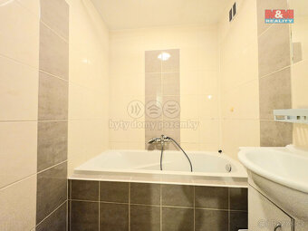 Prodej bytu 3+kk, 54 m², Louny, ul. Kosmonautů - 9