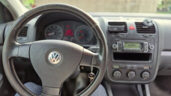 VW Golf V, 1.6 MPI 75kw - 9