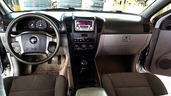 kia sorento 2.5 crdi. 4x4 ( velmi pekny stav ) - 9
