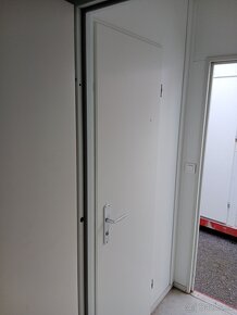 Kombinovaný stavební kontejner (111) - použitý - 9