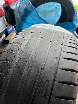 Michelin pilot sport 4 225/40/19 a 255:35/19 - 9