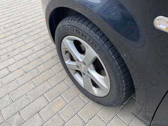 Seat Leon 1.4i 16V, r. 2006, klima, ALU, nová STK, 136000 km - 9
