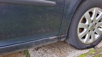 Volkswagen Golf V 1.6 FSI, 85 kW, r.v. 2009 - 9