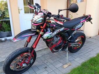 Fantic XMF 125 Motard - 9