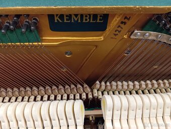 Prodám malé pianino Kemble  mod.107-Dovoz zdarma  24/7 - 9