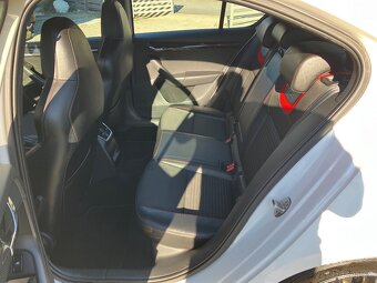 Škoda Octavia RS 2.0 TDi 135kw, manuál - 9