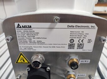 6osý robot Delta Electronics DRV 900mm, 7kg - 9