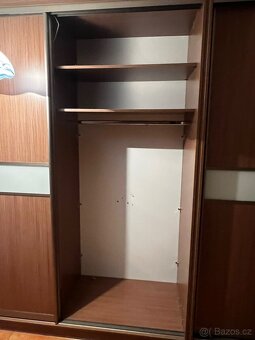 Šatní skříň - 9