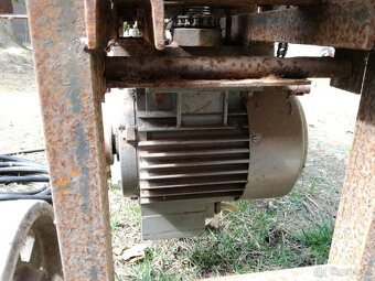 Rozdělaná protahovačka - 9