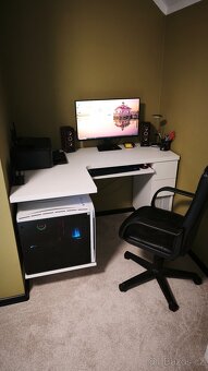 Rohovy PC stul ( jde i do prostoru) - 9