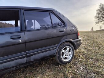 Subaru Justy - 9