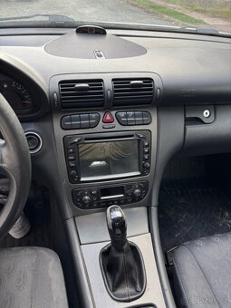 Mercedes Benz C180 - 9