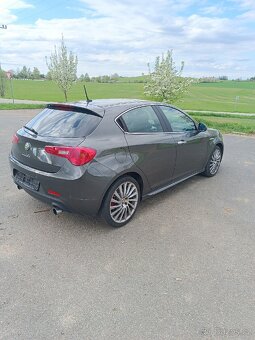 Alfa romeo Giulietta 2.0 JTDm 125kw - 9