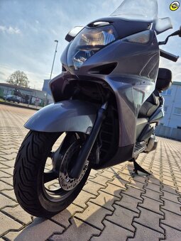 Honda Silver Wing 400 - 9