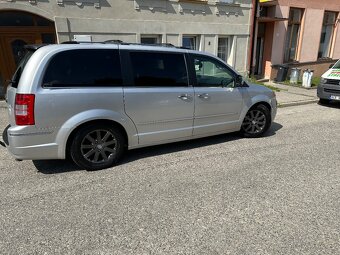 chrysler grand voyager - 9