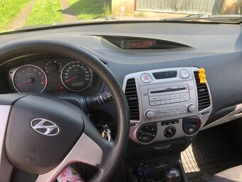 Prodám Hyundai i20 - 9