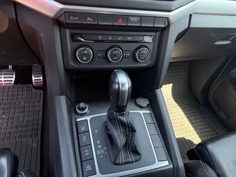 Volkswagen Amarok 3.0 TDI V6 190kW DSG, 11/2019, 121tkm - 9