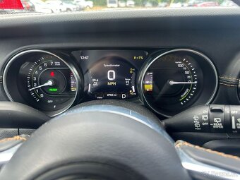 Jeep Wrangler Sahara 4xe 2023 – hybrid s výkonem 2.0 - 9