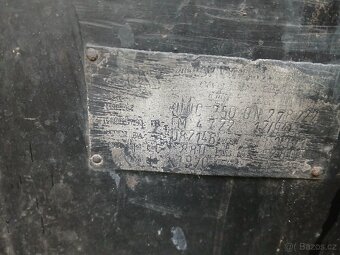 Locust 750 - 9