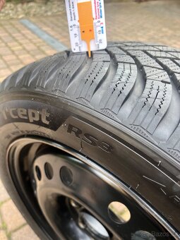 Zimní pneu, 205/55 R16 včetně plechových kol - 9