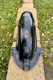 Jawa CZ 250 350 kyvacka pulbuben - zadní blatnik - 9