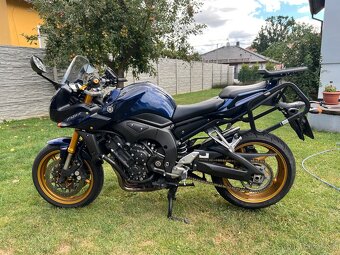 Yamaha FZ1 Fazer - 9