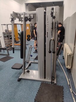 Posilovací stroj - 9